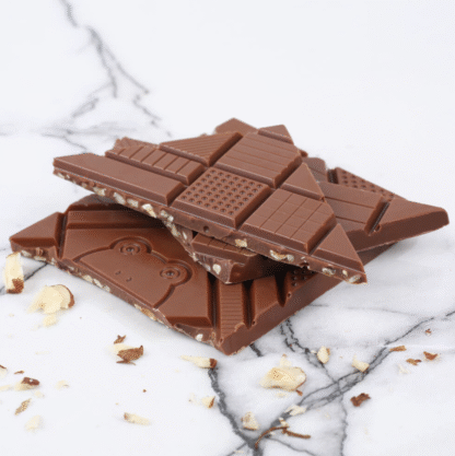 Le Chocolat des Francais - Napoleon / 80g, piim 41% sarapuupähklitega - Image 3
