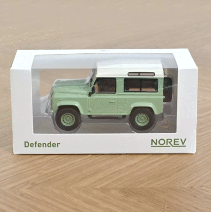 NOREV mudelauto, Land Rover Defender 1995 Green/White (Brown Interior) Jet-car 1:43 - Image 3