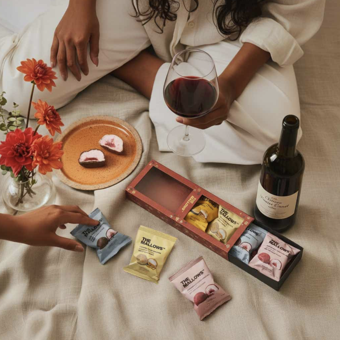 The Mallows jõulu kinkekomplekt, maasika ja karamelli täidisega vahukommid, 8tk - Image 3