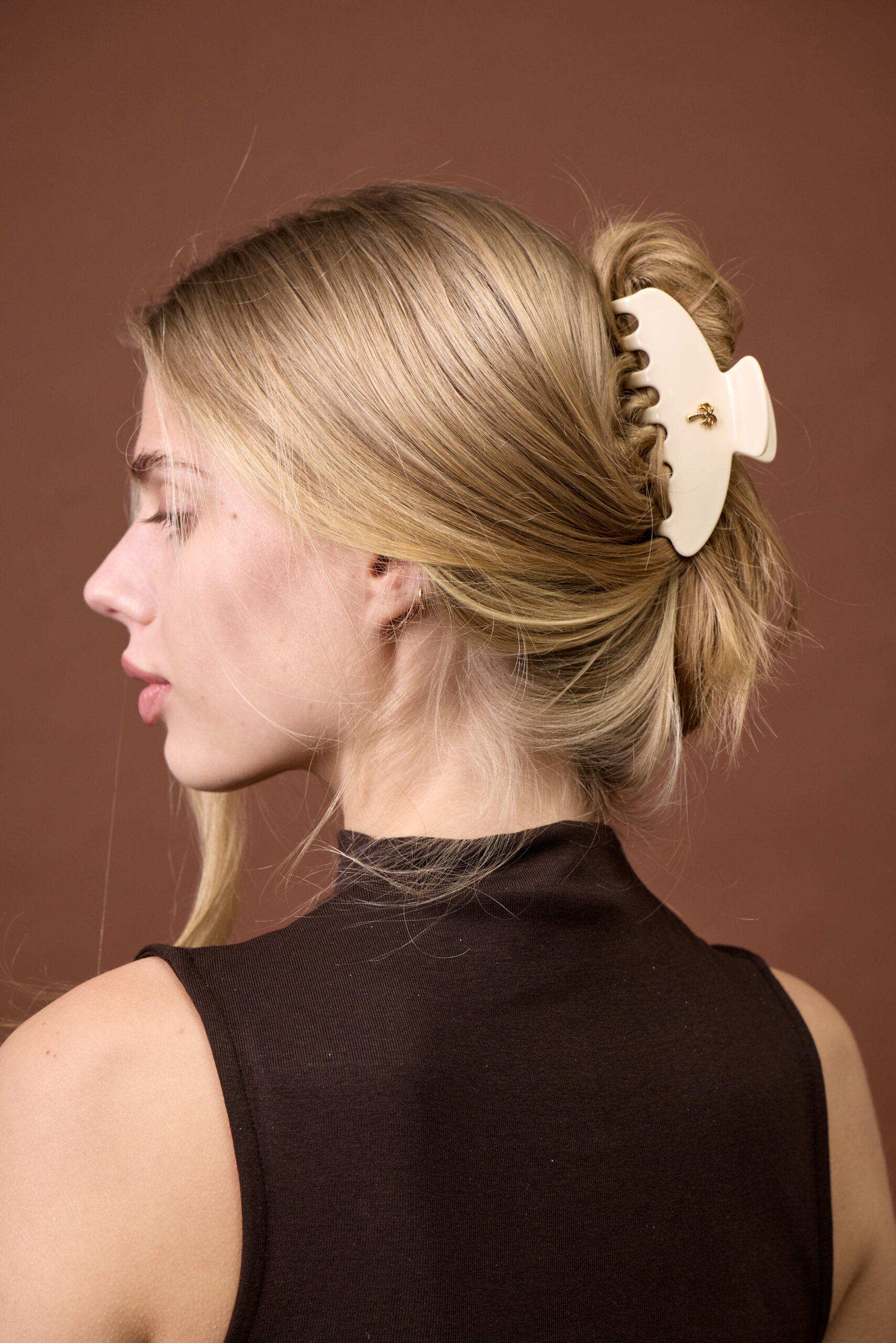 Fan Palm juukseklamber, Ivory