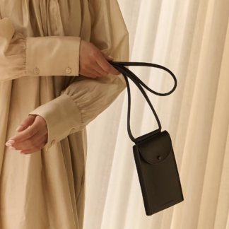 Monk & Anna telefonikott, must