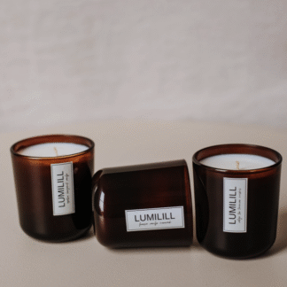 LUMILILL - Küünal pruunis klaasis, ploom