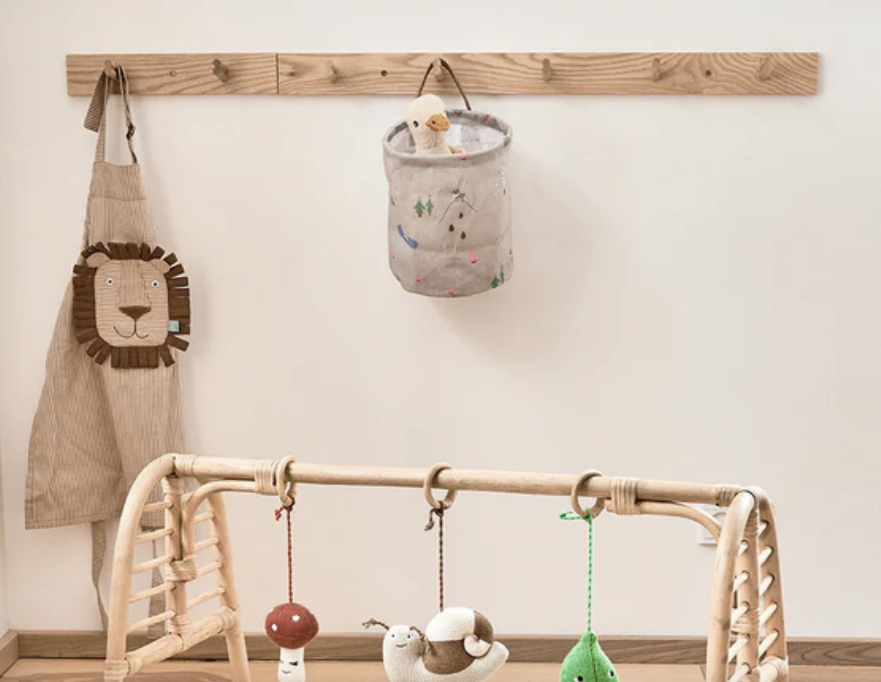 OYOY Mini - Laste kokapõll lõviga - Image 3